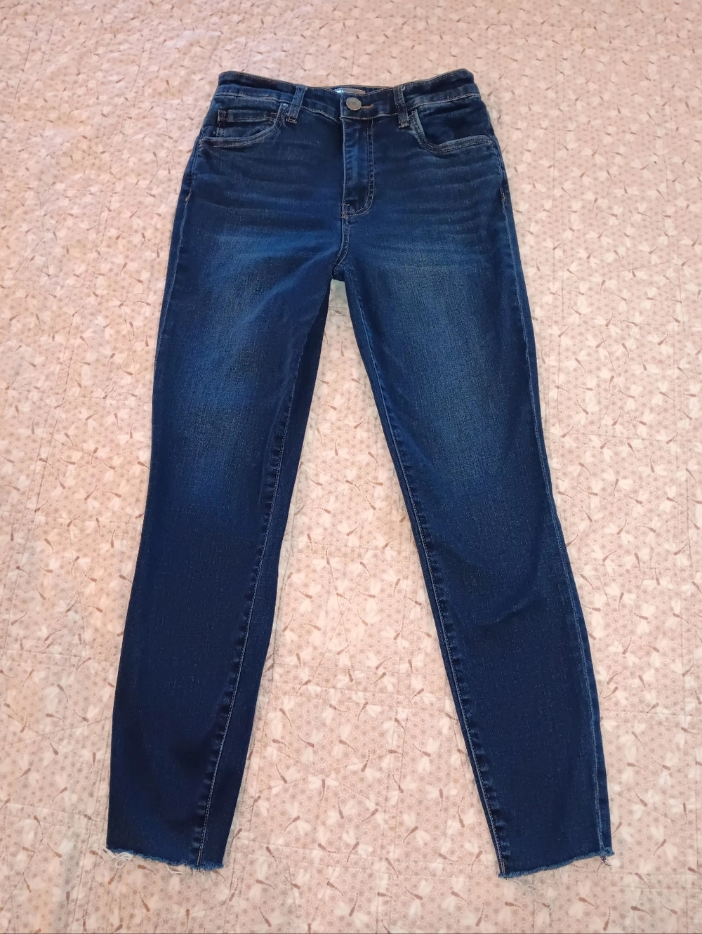 Kut from the Kloth Dark Blue Skinny Jeans With Raw Hems